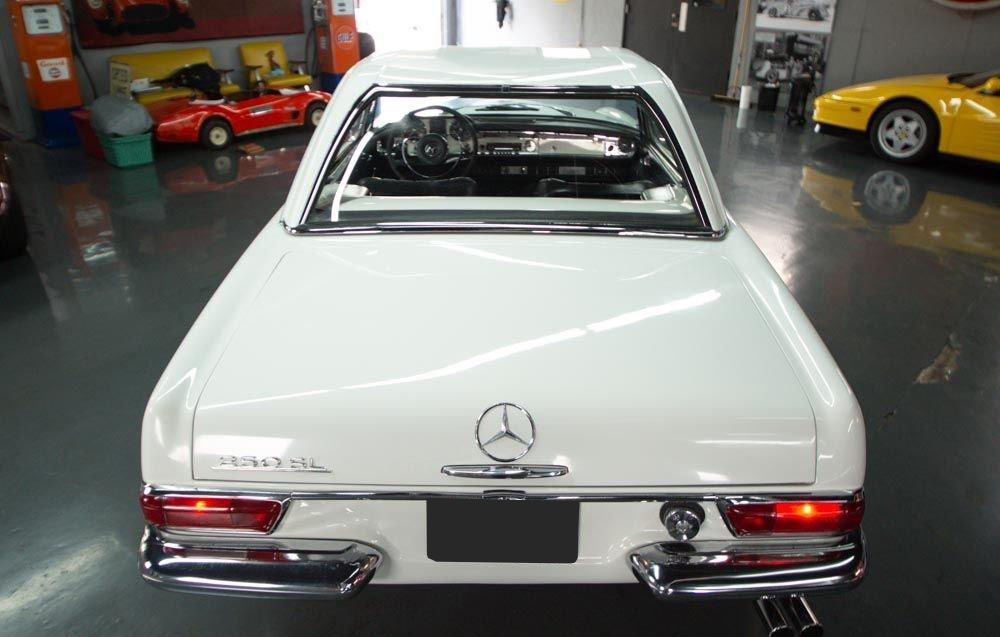 1967 Mercedes-Benz 250SL - Image 3