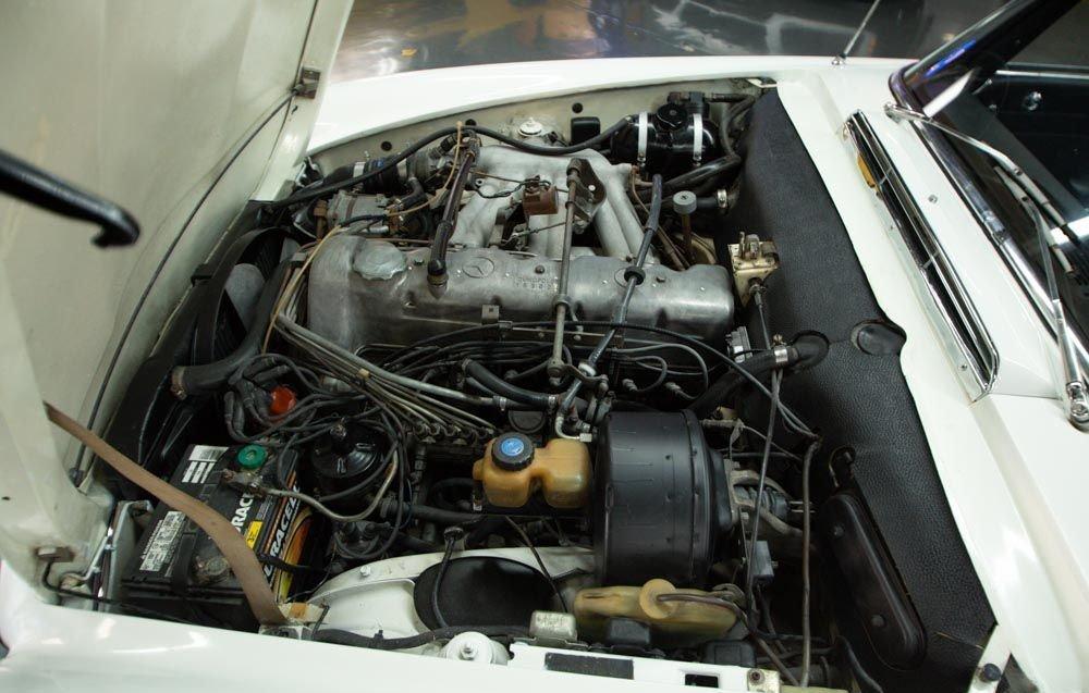1967 Mercedes-Benz 250SL - Image 8
