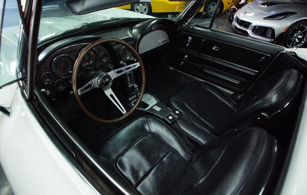 1965 Chevrolet Corvette - Image 5