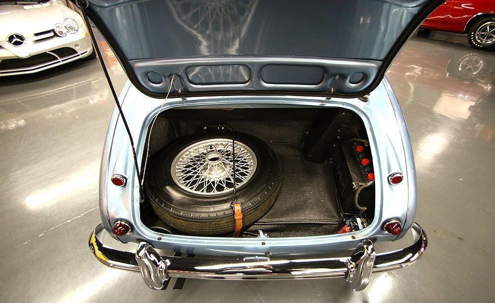 1962 Austin Healey BT7 3000 Mark II - Image 8